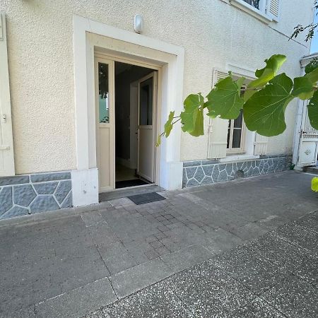 Le Logis De La Place Thouars Exterior photo